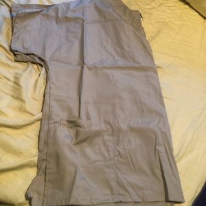Scrub tops size 2xl